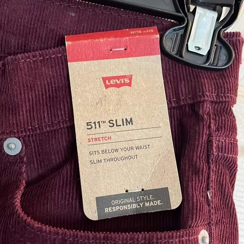 NWT-Levi’s-29-30-burgundy-511 slim-stretch, slim throughout, corduroy pants.